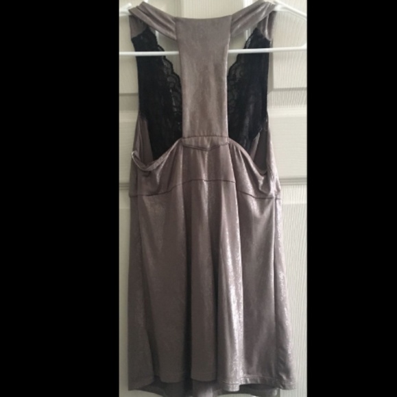 Charlotte Russe Blouse - Picture 2 of 4